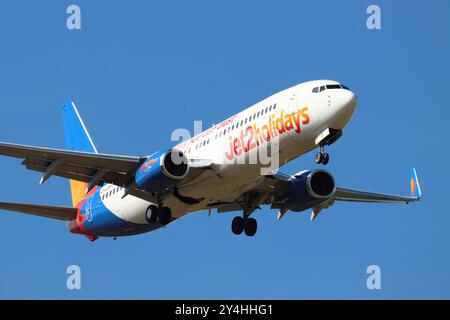 G-JZDF, Jet2 Airlines, Boeing, 737-800, bei Endanflug zum Flughafen London Stansted, Essex, Vereinigtes Königreich am 17. September 2024 Stockfoto