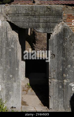 Tomba degli Archetti (Grab der kleinen Bögen), erbaut zu Beginn des 1. Jahrhunderts n. Chr. in Ostia Antica, Italien. Stockfoto