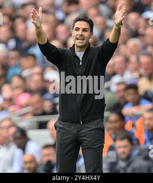 London, Großbritannien. September 2024 - Tottenham Hotspur gegen Arsenal - Premier League - Tottenham Hotspur Stadium. Arsenal Manager Mikel Arteta. Bildnachweis: Mark Pain / Alamy Live News Stockfoto