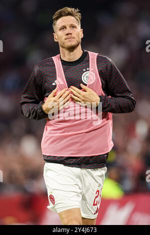 Amsterdam, Niederlande. September 2024. AMSTERDAM, NIEDERLANDE - 18. SEPTEMBER: Aufwärmphase von Wout Weghorst vom AFC Ajax während des niederländischen Eredivisie-Spiels zwischen AFC Ajax und Fortuna Sittard in der Johan Cruijff Arena am 18. September 2024 in Amsterdam, Niederlande. (Foto von Peter Lous/Orange Pictures) Credit: Orange Pics BV/Alamy Live News Stockfoto