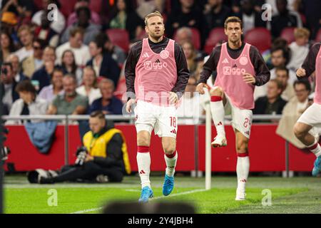 Amsterdam, Niederlande. September 2024. AMSTERDAM, NIEDERLANDE - 18. SEPTEMBER: Aufwärmphase von Davy Klaassen vom AFC Ajax während des niederländischen Eredivisie-Spiels zwischen AFC Ajax und Fortuna Sittard in der Johan Cruijff Arena am 18. September 2024 in Amsterdam, Niederlande. (Foto: Peter Lous/Orange Pictures) Credit: dpa/Alamy Live News Stockfoto