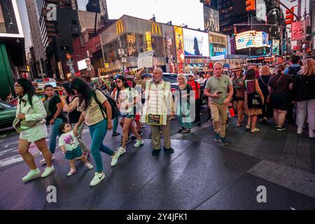 Religiöser Eifer am Times Square am Mittwoch, 4. September 2024. (© Richard B. Levine) Stockfoto