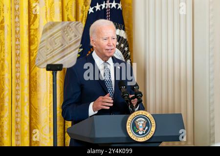 Washington, Usa. September 2024. Präsident Joe Biden spricht während eines Empfangs zur Feier des Hispanic Heritage Month am Mittwoch, den 18. September 2024, im East Room des Weißen Hauses in Washington, DC. Foto: Bonnie Cash/Pool/ABACAPRESS. COM Credit: Abaca Press/Alamy Live News Stockfoto