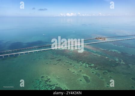 Blick aus der Vogelperspektive auf die Seven Mile Bridge, Florida Keys Stockfoto