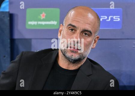 Manchester, Großbritannien. September 2024. PEP Guardiola Manager von Manchester City auf der Bank vor dem Spiel der UEFA Champions League Manchester City gegen Inter Mailand im Etihad Stadium, Manchester, Großbritannien, 18. September 2024 (Foto: Cody Froggatt/News Images) in Manchester, Großbritannien am 18. September 2024. (Foto: Cody Froggatt/News Images/SIPA USA) Credit: SIPA USA/Alamy Live News Stockfoto