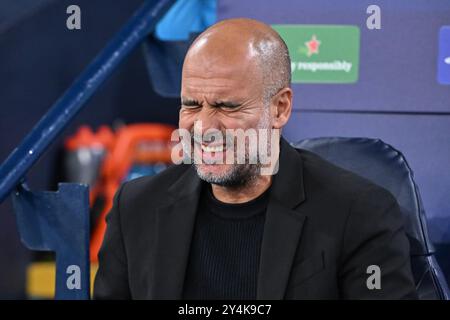 Manchester, Großbritannien. September 2024. PEP Guardiola Manager von Manchester City reagiert auf der Bank vor dem Spiel der UEFA Champions League Manchester City gegen Inter Mailand im Etihad Stadium, Manchester, Vereinigtes Königreich, 18. September 2024 (Foto: Cody Froggatt/News Images) in Manchester, Vereinigtes Königreich am 18. September 2024. (Foto: Cody Froggatt/News Images/SIPA USA) Credit: SIPA USA/Alamy Live News Stockfoto