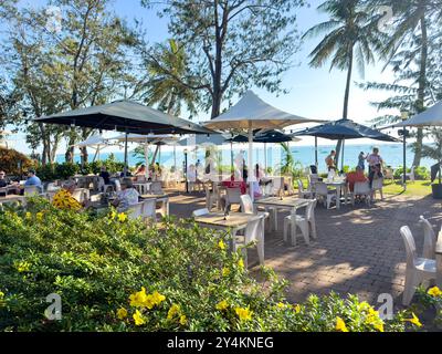 Gartenterrasse im Darwin Sailing Club, Atkins Drive, Fannie Bay, Stadt Darwin, Northern Territory, Australien Stockfoto