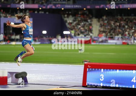 Paris, Frankreich. September 2024. Martina Caironi aus Italien gewinnt den Weitsprung T63 bei den Paralympischen Spielen 2024 in Paris. (Kreditbild: © JDG/ZUMA Press Wire) NUR REDAKTIONELLE VERWENDUNG! Nicht für kommerzielle ZWECKE! Stockfoto