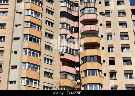 Ehemalige sowjetische Betonblockhäuser in Rumänien Stockfoto