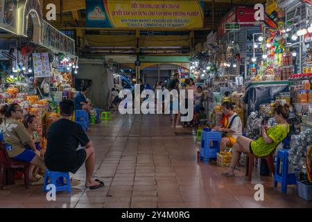 Dies ist Ben Thanh Market, ein berühmter Markt, der am 14. Mai 2023 in Ho Chi Minh, Vietnam, eine Vielzahl von Waren verkauft Stockfoto