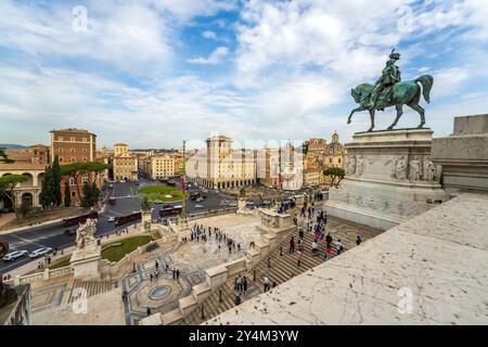 Rom Panoramablick auf die Piazza Venezia und das Denkmal Victor Emmanuel II., historische Wahrzeichen in der Nähe des Forum Romanum. Skyline der Stadt Rom, Italien Stockfoto