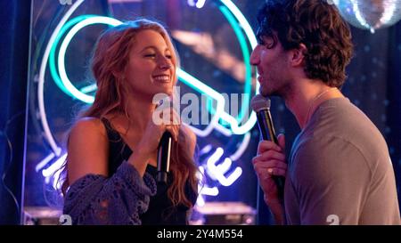 BLAKE LIVELY und JUSTIN BALDONI in IT ENDS WITH US (2024) unter der Regie von JUSTIN BALDONI. Stockfoto