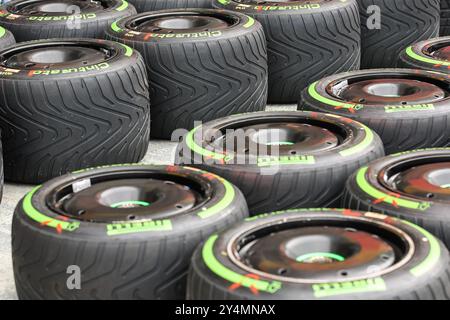 Pirelli Rain, Pluie, nasse Reifen, Pneus, Reifen, pneu, während des Formel-1-Grand-Prix 2024 von Singapur, 18. Runde der Formel-1-Weltmeisterschaft 2024 vom 20. bis 22. September 2024 auf dem Marina Bay Circuit in Singapur, Singapur Stockfoto