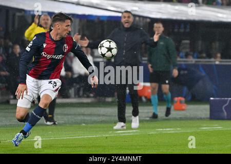 Bologna, Italien. September 2024. Stadio Renato Dall'Ara, Bologna, Italien - Juan Miranda von Bologna FC während des Fußballspiels der UEFA Champions League 2024/2025, Bologna vs Shakhtar, 18. September 2024 (Foto: Roberto Ramaccia/SIPA USA) Credit: SIPA USA/Alamy Live News Stockfoto