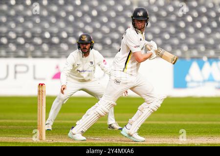 Bristol, Vereinigtes Königreich, 19. September 2024. Ed Middleton, der in Gloucestershire während des Spiels der Vitality County Championship Division 2 zwischen Gloucestershire und Sussex spielte. Quelle: Robbie Stephenson/Gloucestershire Cricket/Alamy Live News Stockfoto