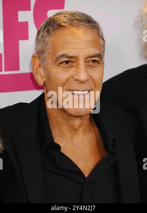 Hollywood, Kalifornien, USA. September 2024. George Clooney nimmt am 18. September 2024 an der Premiere des Apple Originalfilms Wolfs in Los Angeles im TCL Chinese Theatre in Hollywood Teil. Quelle: Jeffrey Mayer/Media Punch/Alamy Live News Stockfoto