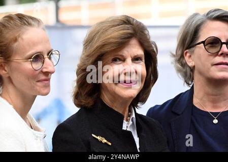 Königin Silvia von Schweden beim Spatenstich Childhood-Haus Berlin an der CharitÃ Berlin, 19.09.2024 Spatenstich Childhood-Haus Berlin an der CharitÃ , Campus Virchow-Klinikum, unter Beteiligung Ihrer Majestät Königin Silvia von Schweden im Bild Berlin *** Königin Silvia von Schweden beim Spatenstich Childhood-Haus Berlin an der Charité Berlin, 19 09 2024 Spatenstich Childhood-Haus Berlin an der Charité, Campus Virchow Klinikum, mit der Teilnahme Ihrer Majestät Königin Silvia von Schweden im Bild Berlin xMatthiasxGränzdörferx Stockfoto