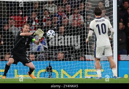 London, Großbritannien. September 2024. Lukas Hradecky (Bayer Leverkusen) aus Finnland in Aktion während des Gruppenspiels der UEFA Nations League 2 zwischen England und Finnland im Wembley-Stadion, London am 10. September 2024 Credit: Action Foto Sport/Alamy Live News Stockfoto