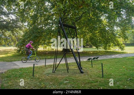 London, Großbritannien. 19. September 2024 Fani Parali, „AONYX and DREPAN“, 2020. Die Frieze-Skulptur kehrt vom 18. September bis 27. Oktober 2024 in den Regent’s Park zurück und fällt mit Frieze London und Frieze Masters zusammen. Credit: Amer Ghazzal/Alamy Live News Stockfoto