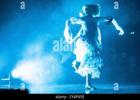 Musikkonzert - Aurora - Was geschah mit der Erde 24/25 Aurora Aksnes Mailand Alcatraz Italien Copyright: XMirkoxFava/TSCKx/xLiveMediax LPM 1525258 Stockfoto