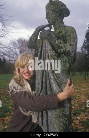 Lizzie Spender Porträt, am Set während des Films von Hedgehog Wedding 1980er, den sie schrieb. 1980ER JAHRE 1987 GROSSBRITANNIEN HOMER SYKES Stockfoto