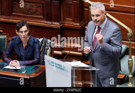 Brüssel, Belgien September 2024. Die scheidende Außenministerin Hadja Lahbib und PS' Christophe Lacroix wurden während einer Plenarsitzung der Kammer im Bundesparlament in Brüssel am Donnerstag, den 19. September 2024, dargestellt. BELGA FOTO BENOIT DOPPAGNE Credit: Belga News Agency/Alamy Live News Stockfoto