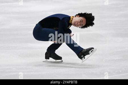 Oberstdorf, Deutschland. September 2024. Eiskunstlauf: Challenger Series - Nebelhorn Trophy, Single, Männer, Kurzprogramm. Wesley Chiu aus Kanada nimmt an der Nebelhorn Trophy Teil. Angelika Warmuth/dpa/Alamy Live News Stockfoto