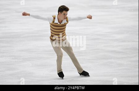 Oberstdorf, Deutschland. September 2024. Eiskunstlauf: Challenger Series - Nebelhorn Trophy, Single, Männer, Kurzprogramm. Nikita Starostin aus Deutschland nimmt an der Nebelhorn Trophy Teil. Angelika Warmuth/dpa/Alamy Live News Stockfoto