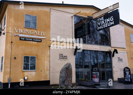 Stockholm, Schweden. April 2024 - Außenansicht des Wikingermuseums und Eingang Stockfoto