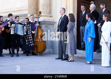 König Felipe VI. Von Spanien, Königin Letizia von Spainl, Pedro Sanchez, Premierminister Isabel Diaz Ayuso, Präsidentin von Madrid, nimmt am 23. April 2024 in Alcala de Henares, Spanien, an der Cervantes-Verleihung an Luis Mateo Diez Teil. Stockfoto