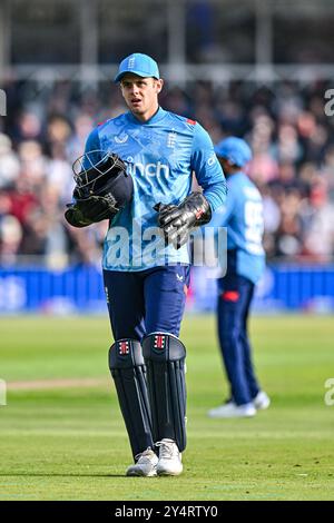 Trent Bridge, Nottingham, Großbritannien. September 2024. 1st Metro Bank One Day Cricket International, England gegen Australien; Jamie Smith of England Credit: Action Plus Sports/Alamy Live News Stockfoto