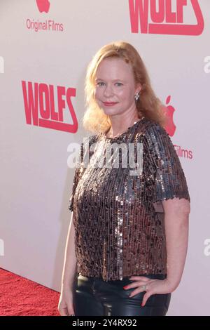 Thora Birch 18/2024 Premiere des Apple Originalfilms „Wolfs“ im TCL Chinese Theatre in Hollywood, CA. Foto: I. Hasegawa/HNW/Picturelux. Stockfoto