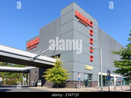 Der Parkplatz des Freizeitzentrums Redrock, von Bridgefield Street, Stockport, GTR Manchester, England, UK Stockfoto