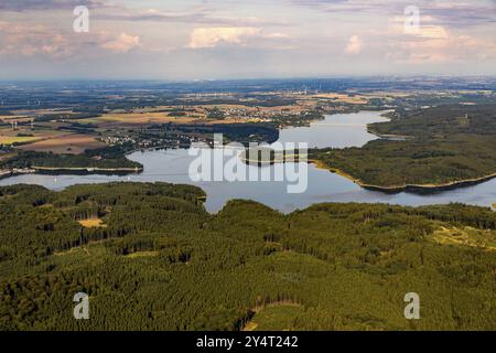 Mühlensee am Rande des Naturparks Arnsberger Wald, Wasserreservoir im Stadtteil Soest Stockfoto