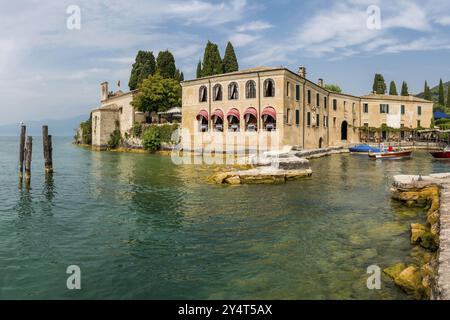 Villa Guarinti in Punta San Vigilio, Tourismus, Reisen, Bauen, See, hafen, Residenz, historisch, mittelmeer, Gardasee, Italien, Europa Stockfoto