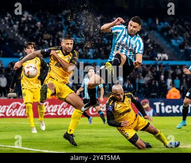 Racing Club de Avellaneda beim CONMEBOL Sudamericana Cup im Presidente Perón Stadion in Avellaneda, Buenos Aires. Feierlichkeiten für Adrian Martinez, den Spitznamen Mararvilla, den Torjäger des Teams. @FACAMORALES/NUR FÜR REDAKTIONELLE ZWECKE Stockfoto