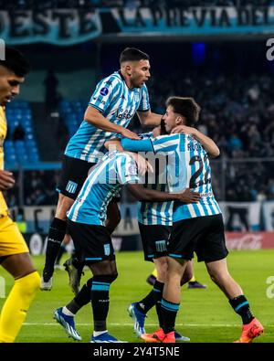 Racing Club de Avellaneda beim CONMEBOL Sudamericana Cup im Presidente Perón Stadion in Avellaneda, Buenos Aires. Feierlichkeiten für Adrian Martinez, den Spitznamen Mararvilla, den Torjäger des Teams. @FACAMORALES/NUR FÜR REDAKTIONELLE ZWECKE Stockfoto