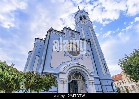 Kirche St. Elisabeth, bekannt als Blaue Kirche, in der Altstadt von Bratislava, Slowakei, Europa Stockfoto