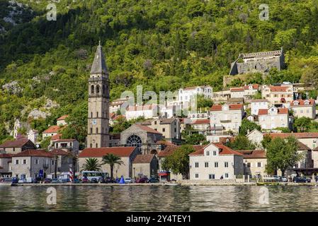 Perast, eine alte Stadt an der Bucht von Kotor in Montenegro Stockfoto