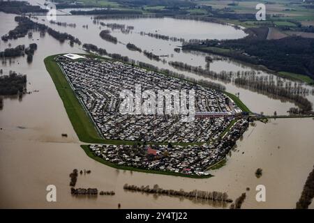 Campingplatz Gravinsel, bei Wesel am Rhein. Hochwasser Stockfoto