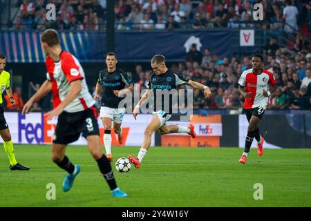 Am Ball Florian Wirtz (Bayer Leverkusen, #10) Feyenoord Rotterdam vs. Bayer Leverkusen, Fussball, Champions League, 1. Spieltag, Saison 2024/2025, 19.09.2024 Foto: Eibner-Pressefoto/Justin Derondeau Stockfoto