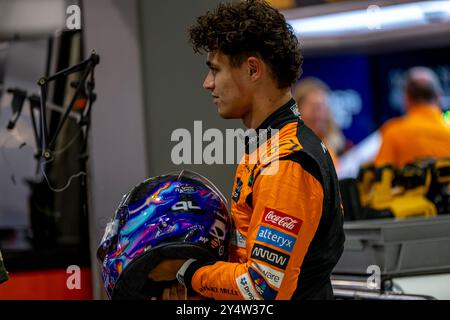 Marina Bay, Singapur, 19. September 2024, Lando Norris, aus Großbritannien, tritt für McLaren F1 an. Die Aufrüstung, Runde 18 der Formel-1-Meisterschaft 2024. Quelle: Michael Potts/Alamy Live News Stockfoto