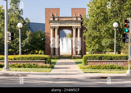 Die University of Illinois ist eine öffentliche Forschungsuniversität, die 1867 gegründet wurde. Stockfoto