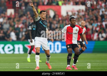 Rotterdam, Niederlande. September 2024. ROTTERDAM, NIEDERLANDE - 19. SEPTEMBER: Granit Xhaka von Bayer 04 Leverkusen Gesten während der Champions League - League-Phase - Spiel am 1. Spieltag zwischen Feyenoord und Bayer 04 Leverkusen im Stadion Feijenoord am 19. September 2024 in Rotterdam, Niederlande. (Foto: Hans van der Valk/Orange Pictures) Credit: dpa/Alamy Live News Stockfoto