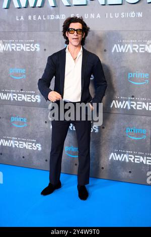 Oscar Jaenada nimmt am 10. Oktober 2023 in Madrid, Spanien, an der „Awareness“-Premiere im Capitol Cinema Teil. Stockfoto