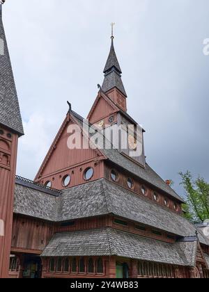 Die Gustav-Adolf-Stave-Kirche in der kleinen Stadt Hahnenklee im Harz Stockfoto