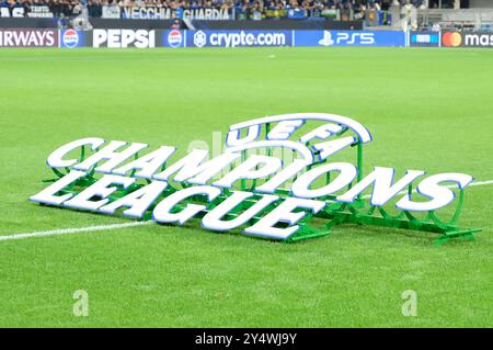 Offizielles Logo des Fußballspiels der UEFA Champions League 2024/2025 zwischen Atalanta BC und Arsenal FC im Gewiss-Stadion am 19. September 2024 in Bergamo, Italien. Stockfoto