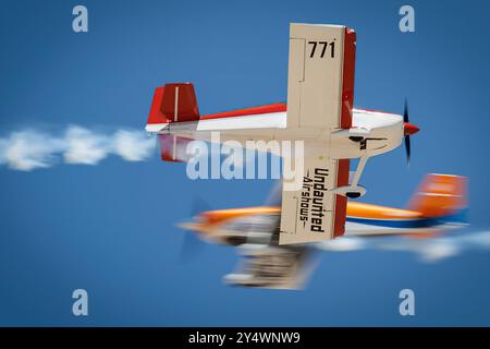 Unerschrockene Flugshows treten 2024 auf der Legacy of Liberty Airshow auf der Holloman Air Force Base in der Nähe von Alamogordo, New Mexico, auf. Stockfoto