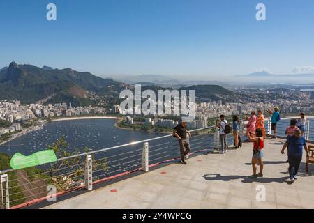 Rio de janeiro Brasilien. Tour zum Sugarloaf Mountain. Sugar Loaf Cable Car Park Aussichtspunkt. Stockfoto