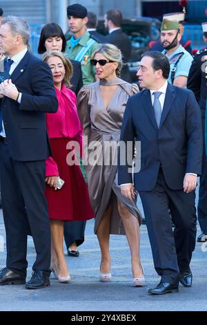 Yolanda Diaz nimmt am 12. Oktober 2022 an der Militärparade zum Nationalfeiertag in Madrid Teil. Stockfoto